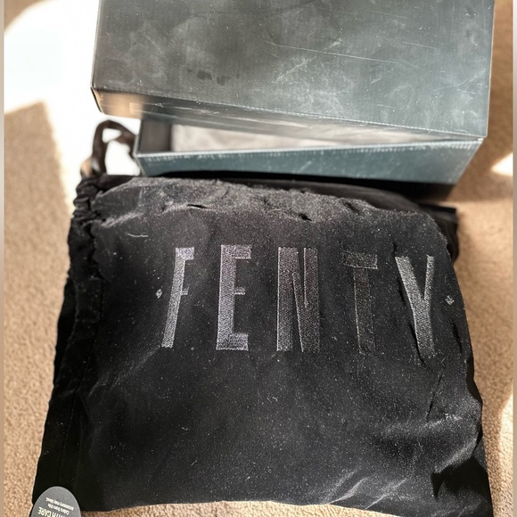 Fenti x Puma - Satin Bow Sneakers in Light Beige - 7 - Picture 10 of 11